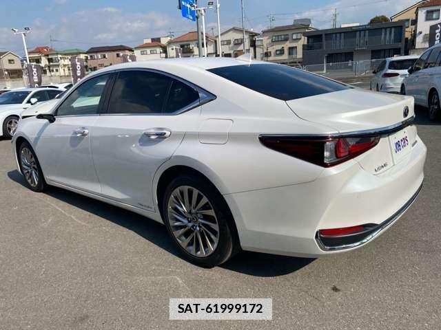 Lexus ES 2019-10 7806445-9