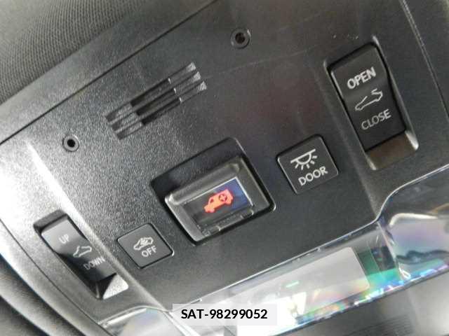 Lexus ES 2019-09 7810904-12