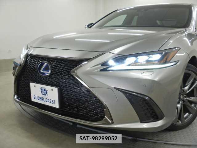 Lexus ES 2019-09 7810904-14