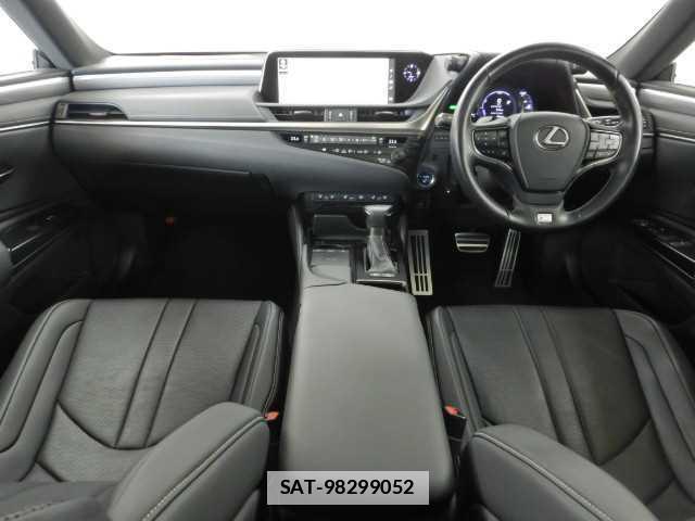 Lexus ES 2019-09 7810904-2