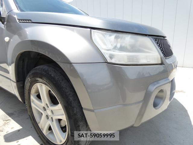 Suzuki ESCUDO 2016-07 7809753-11