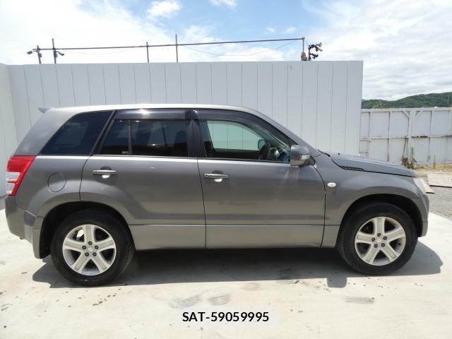 Suzuki ESCUDO 2016-07 7809753-19
