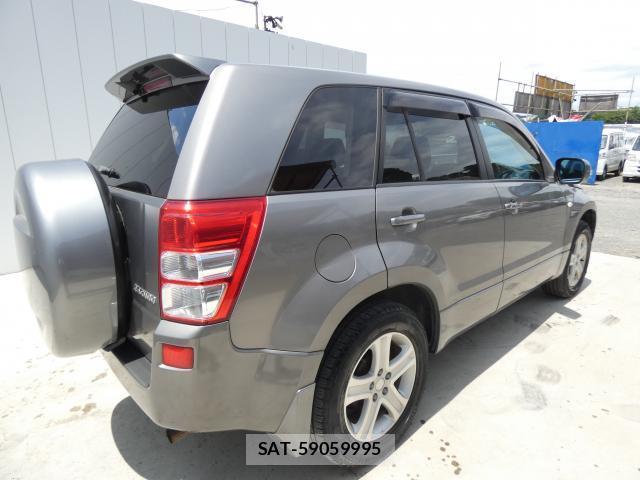 Suzuki ESCUDO 2016-07 7809753-4