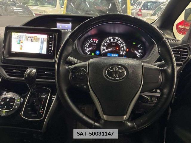 Toyota ESQUIRE 2020-03 7793797-2