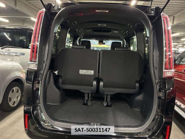 Toyota ESQUIRE 2020-03 7793797-7