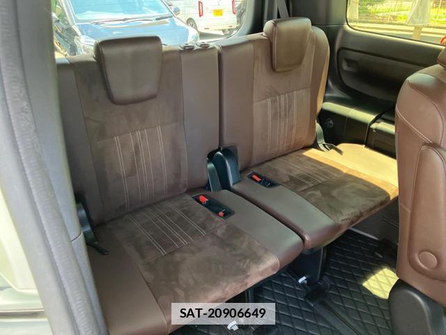 Toyota ESQUIRE 2017-10 7798230-9