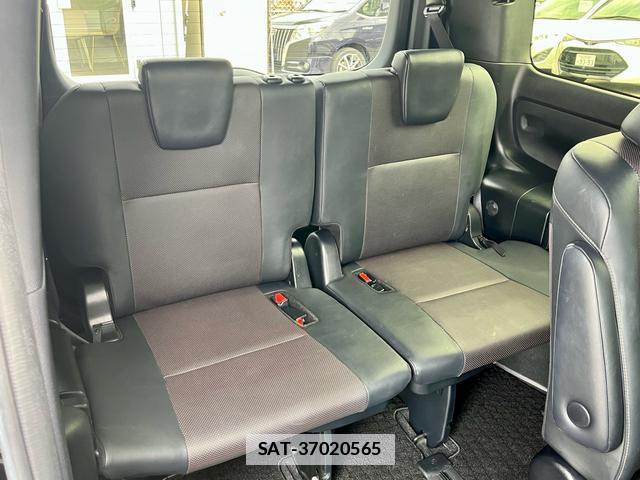 Toyota ESQUIRE 2018-01 7798443-12