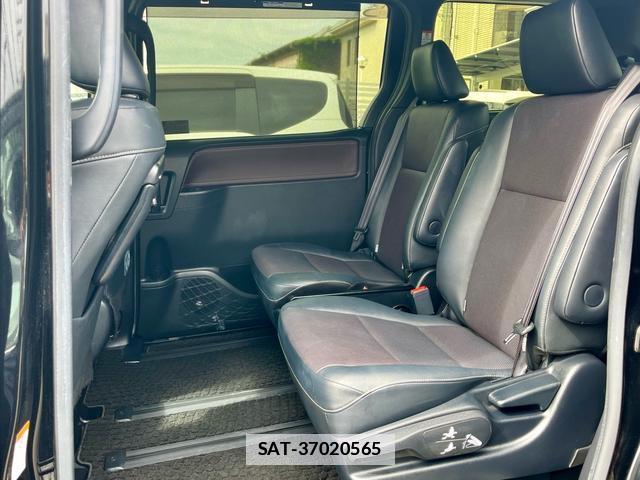 Toyota ESQUIRE 2018-01 7798443-14
