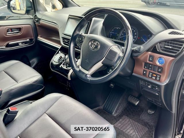 Toyota ESQUIRE 2018-01 7798443-17
