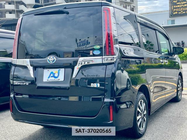 Toyota ESQUIRE 2018-01 7798443-2