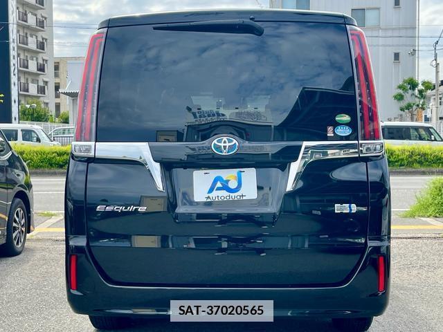 Toyota ESQUIRE 2018-01 7798443-3