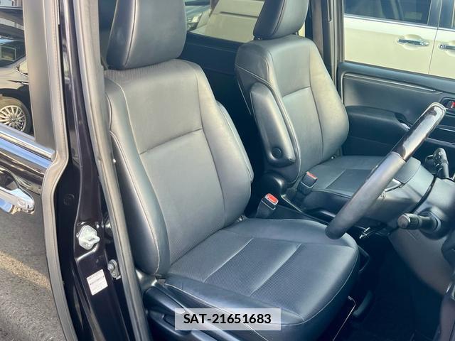 Toyota ESQUIRE 2018-10 7798451-11