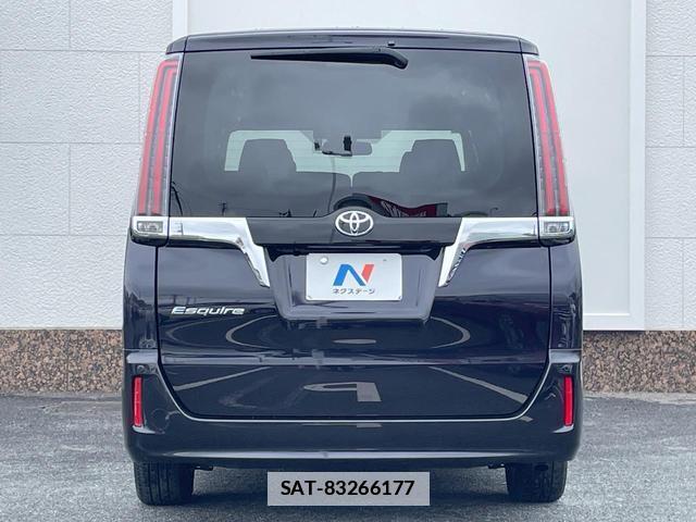 Toyota ESQUIRE 2018-01 7799170-15