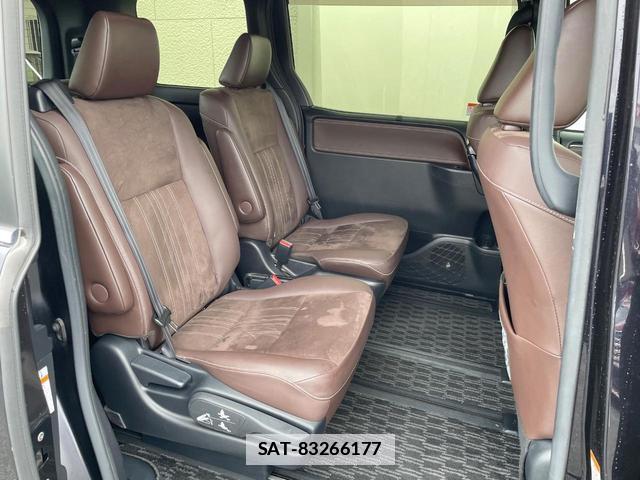 Toyota ESQUIRE 2018-01 7799170-9