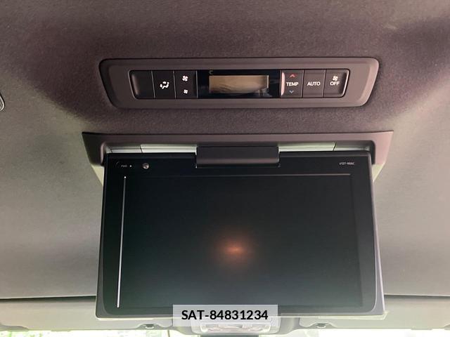 Toyota ESQUIRE 2017-12 7800958-2