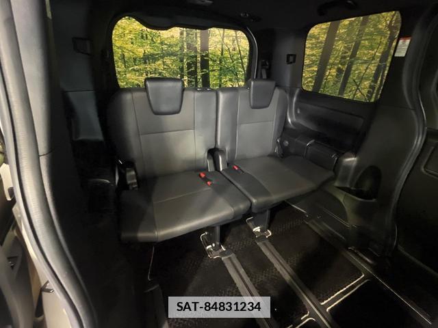 Toyota ESQUIRE 2017-12 7800958-9