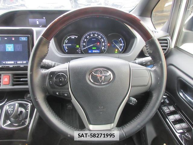 Toyota ESQUIRE 2017-11 7802199-11