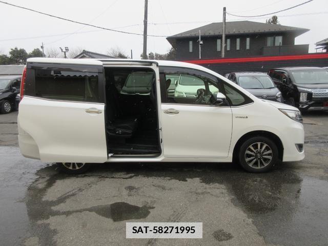 Toyota ESQUIRE 2017-11 7802199-16
