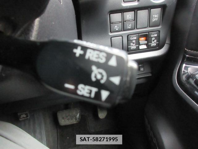 Toyota ESQUIRE 2017-11 7802199-9