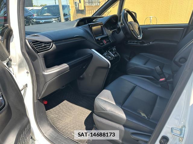 Toyota ESQUIRE 2019-01 7802235-13