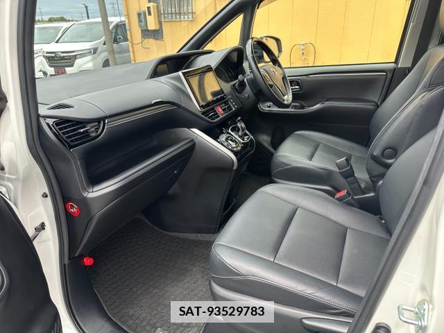 Toyota ESQUIRE 2017-06 7802275-13
