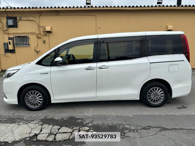 Toyota ESQUIRE 2017-06 7802275-19