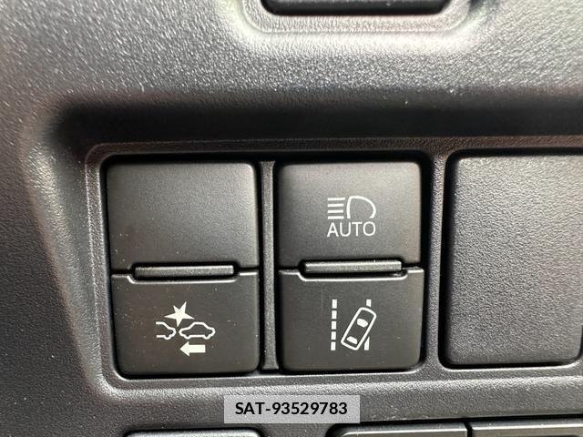 Toyota ESQUIRE 2017-06 7802275-5