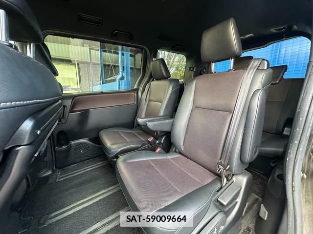 Toyota ESQUIRE 2018-09 7803475-12