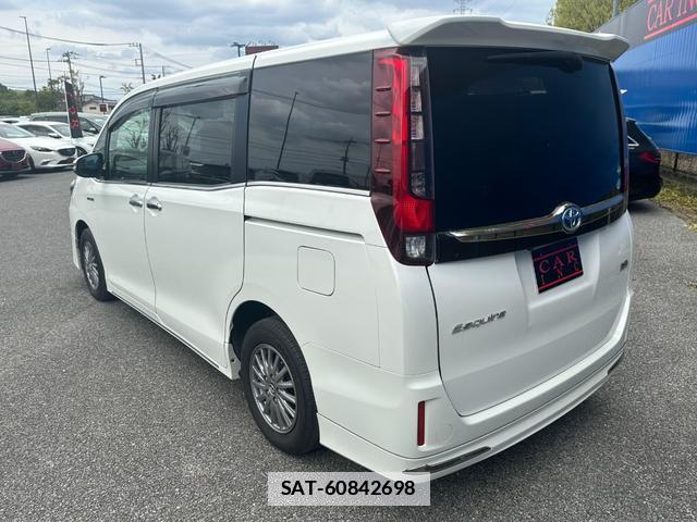 Toyota ESQUIRE 2017-01 7803525-17