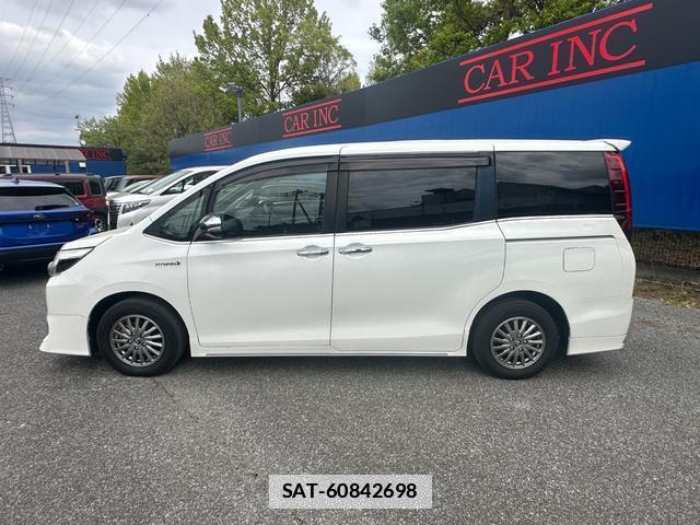 Toyota ESQUIRE 2017-01 7803525-3