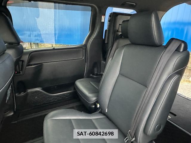 Toyota ESQUIRE 2017-01 7803525-6