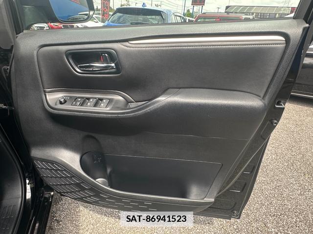 Toyota ESQUIRE 2016-03 7803526-18