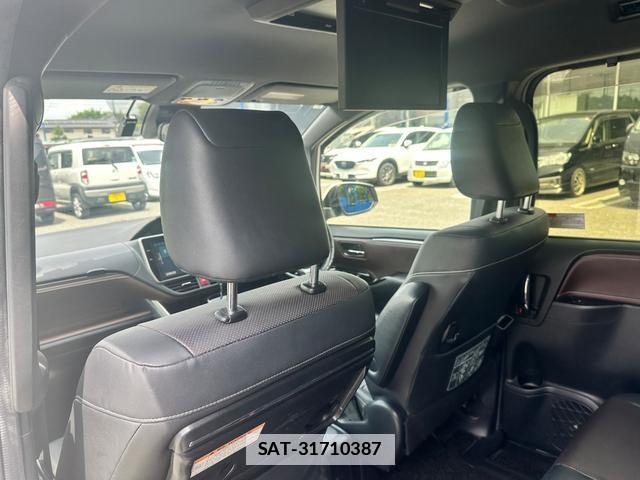 Toyota ESQUIRE 2017-08 7803591-11