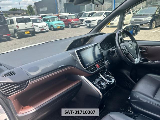 Toyota ESQUIRE 2017-08 7803591-6