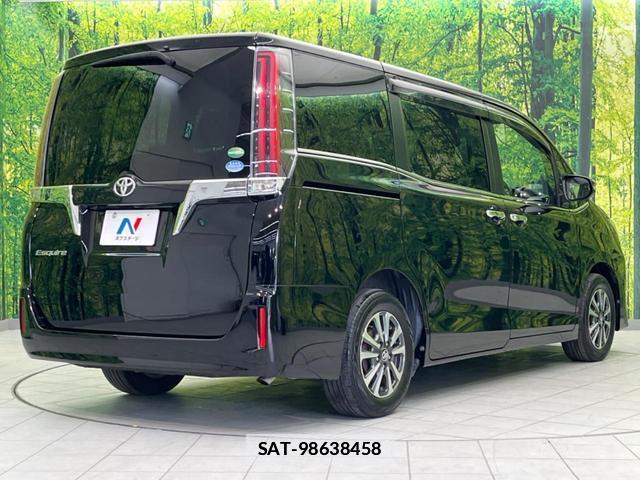 Toyota ESQUIRE 2017-07 7804816-18