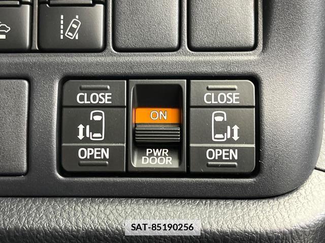 Toyota ESQUIRE 2016-10 7804842-2