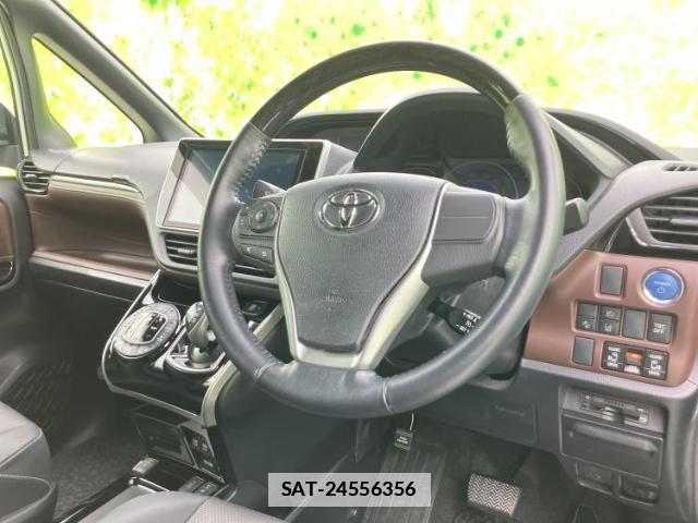 Toyota ESQUIRE 2019-01 7806687-3