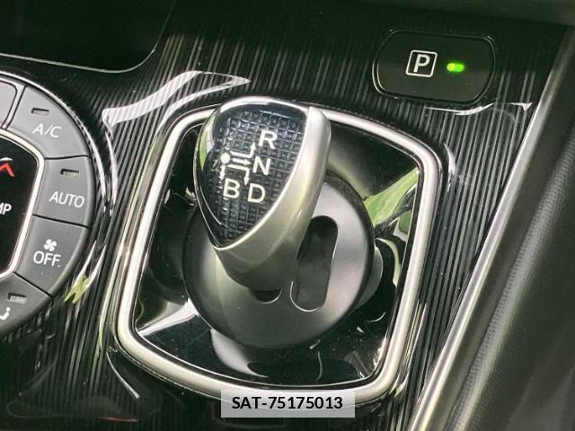 Toyota ESQUIRE 2021-01 7806928-17