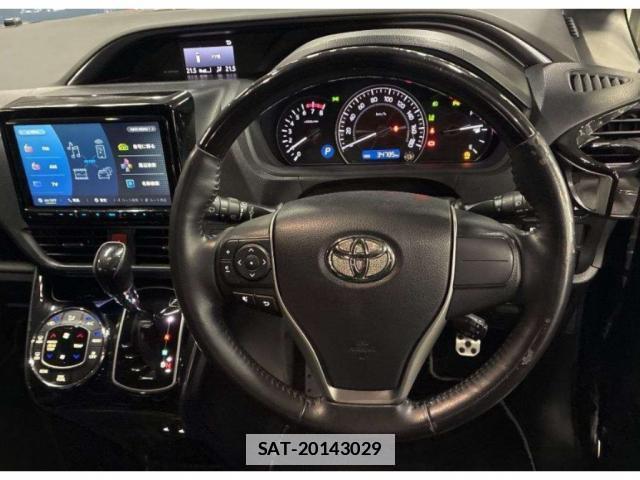 Toyota ESQUIRE 2021 7807510-2