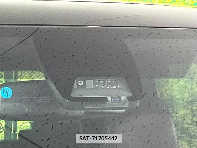 Toyota ESQUIRE 2018-10 7808057-6