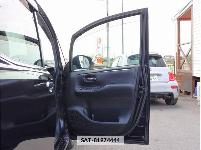 Toyota ESQUIRE 2015-07 7808687-17