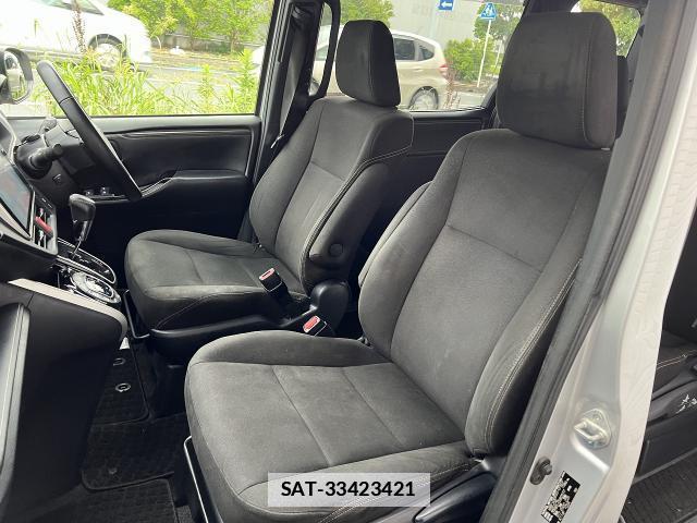 Toyota ESQUIRE 2017-08 7810070-19