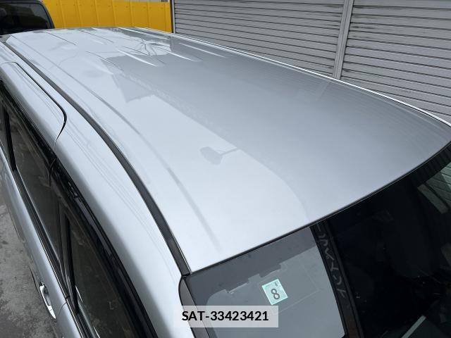 Toyota ESQUIRE 2017-08 7810070-9