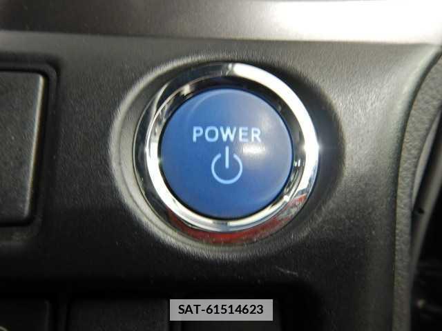 Toyota ESQUIRE 2020-01 7810756-10