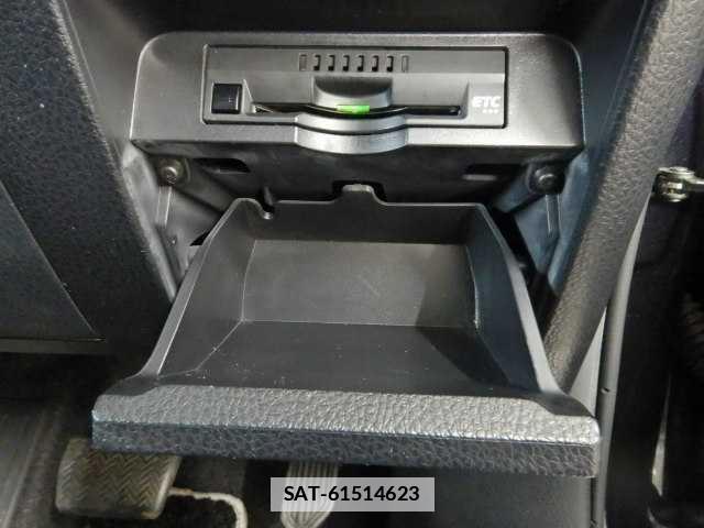 Toyota ESQUIRE 2020-01 7810756-11