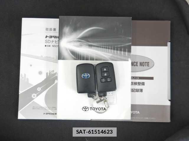 Toyota ESQUIRE 2020-01 7810756-19