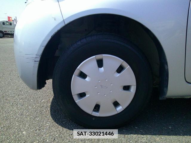 Daihatsu ESSE 2009-07 7806722-7