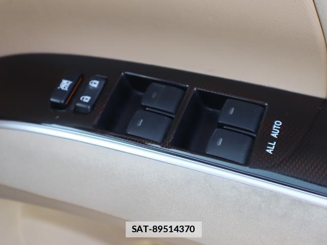 Toyota ESTIMA 2013-01 7798329-17