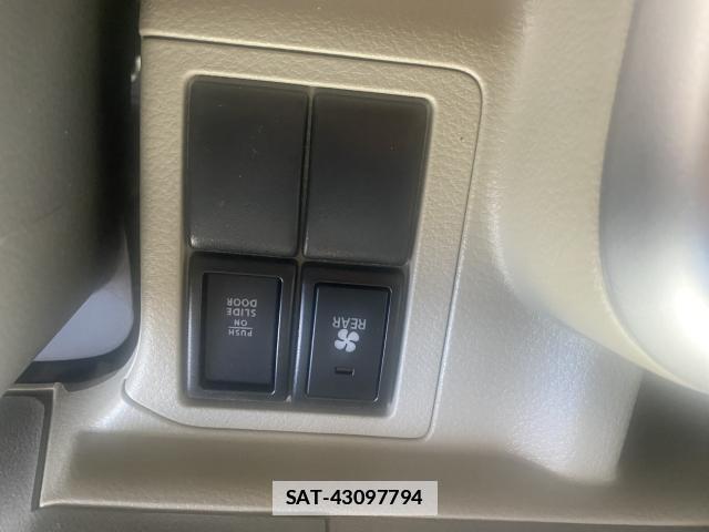 Suzuki EVERY WAGON 2019-01 7793060-12