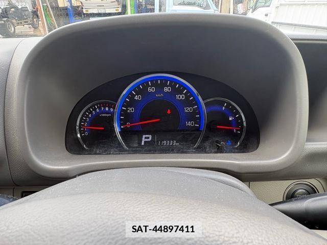 Suzuki EVERY WAGON 2017-04 7795985-11